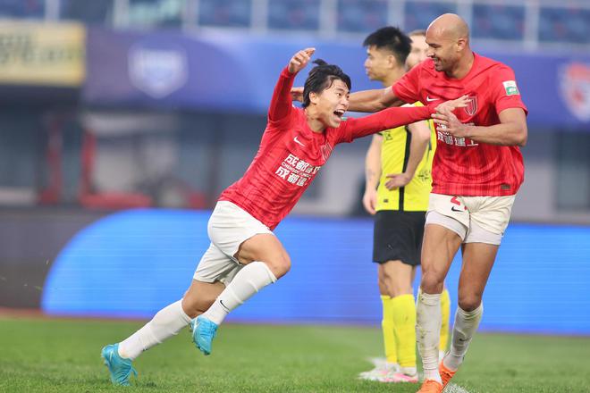 成都蓉城中超第三，四川足球歷史新篇章！今日“目標(biāo)亞洲”達成！