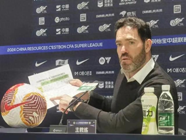 蘇亞雷斯微笑離任，為國安鋪路。