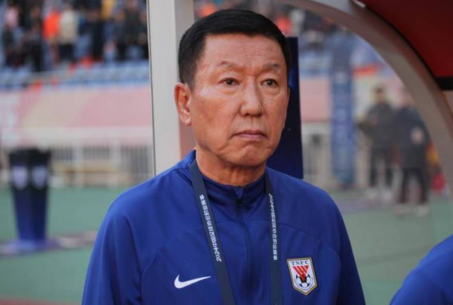 央視停播，泰山亞冠戰(zhàn)，崔康熙指揮，力拼三分，晚六點(diǎn)決戰(zhàn)。