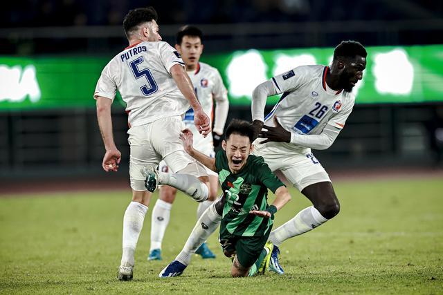 亞冠次級聯(lián)賽，浙江隊(duì)負(fù)于泰港隊(duì)。