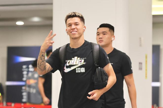 河南隊(duì)續(xù)約外援，29歲核心留隊(duì)，32場(chǎng)21球，新季再戰(zhàn)！