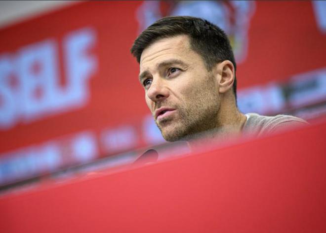 ?？嗣弊討蚍@艷，阿隆索贊其完美，實力再顯