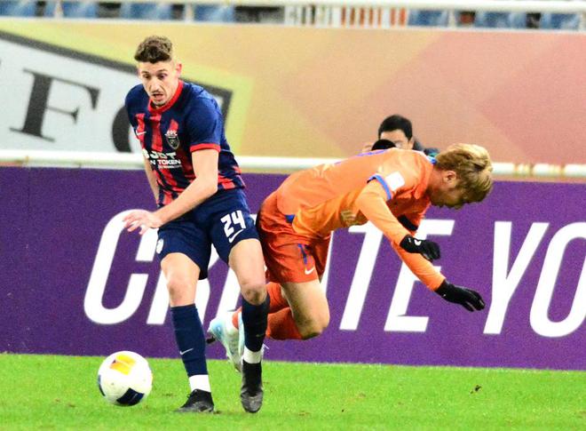 亞冠泰山勝柔佛新山，塔山戰(zhàn)勝利之秘！