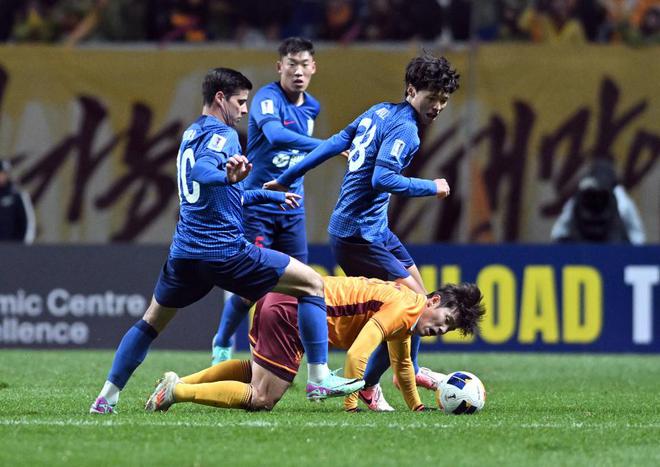 唏噓！光州全韓班+替補勝申花，聯(lián)賽差距明顯。