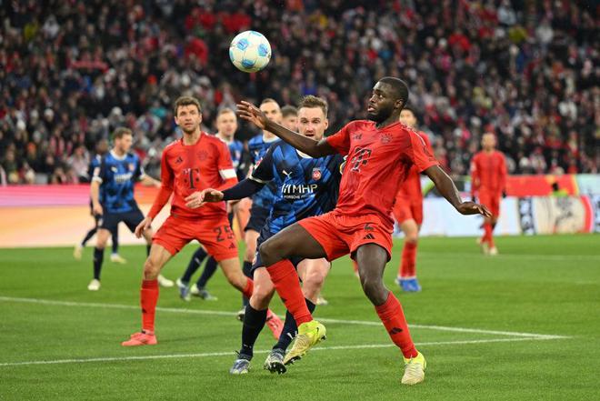 帕近季德甲失誤多，丟球次數(shù)高，非門將失誤之首。