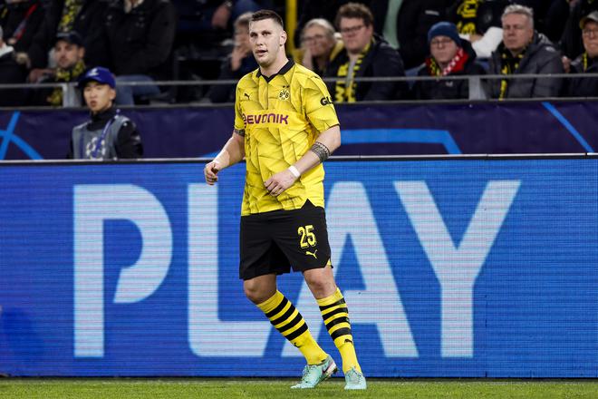 世體：聚勒缺席巴薩戰(zhàn)，埃姆雷-詹或客串中衛(wèi)