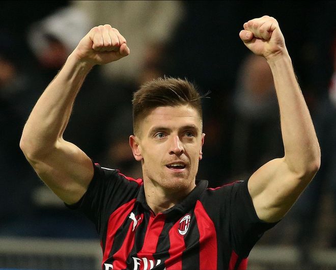 AC米蘭舊將29歲，一球一助攻，助穆帥擊敗德甲強隊。