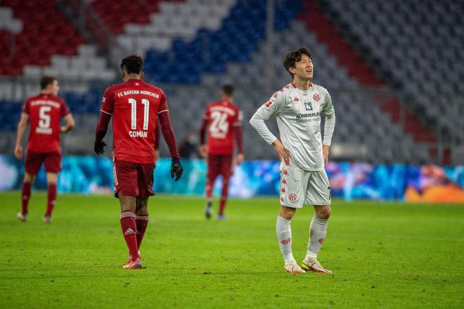 李在成：對(duì)拜仁進(jìn)兩球難，團(tuán)隊(duì)功勞不可獨(dú)占。