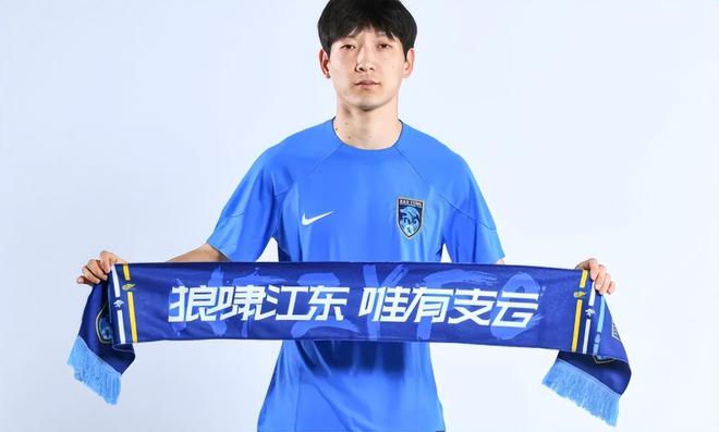 喜訊！24歲亞冠MVP中鋒加盟泰山隊，新合同鎖定！