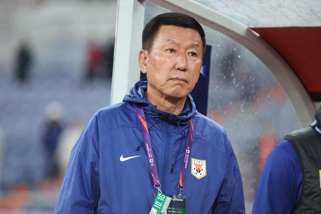 泰山引援中衛(wèi)中場(chǎng)外援，備戰(zhàn)核心難題。