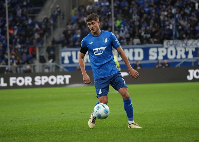 萊比錫為比朔夫提供合同，與拜仁競(jìng)爭(zhēng)。德天空?qǐng)?bào)道。