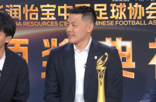 王大雷：比賽壓力各異，國(guó)家隊(duì)壓力更大。