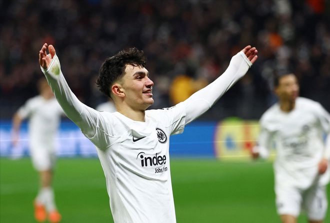 歐聯(lián)夜！土法新星閃耀，德甲第三拒連??！