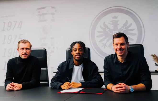 官方：瓦希轉(zhuǎn)會法蘭克福，簽至2030年