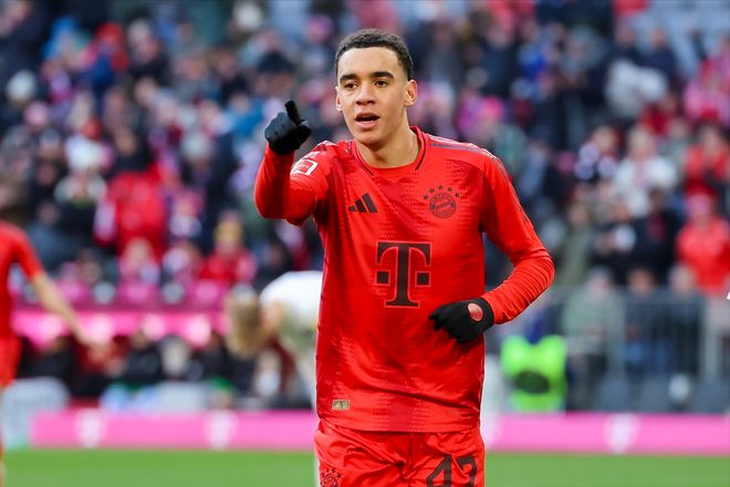 金玟贈(zèng)禮，凱恩雙球，拜仁4-3勝，德甲6連勝領(lǐng)跑9分