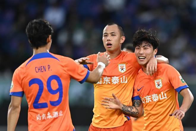 泰山主場(chǎng)戰(zhàn)光州，防守為先，備戰(zhàn)不足需謹(jǐn)慎。