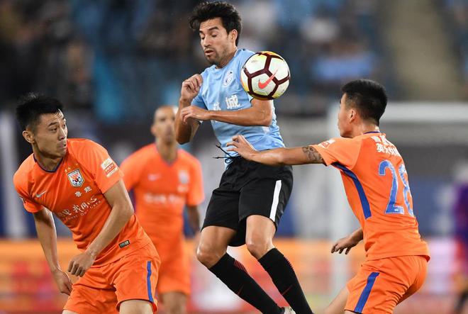 崔康熙大膽用嫡系，彭欣力主力亞冠，新外援坐冷板凳。