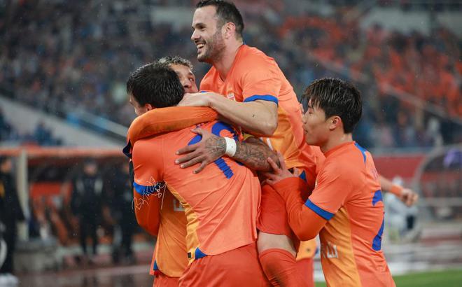 殘酷現(xiàn)實(shí)：泰山勝，海港敗，顯露端倪，董路一語破的。