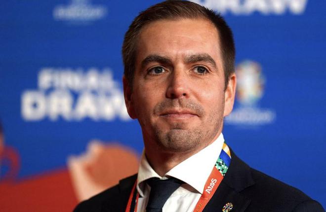 拉姆：退役時保持巔峰狀態(tài)；拜仁管理層，想象中。