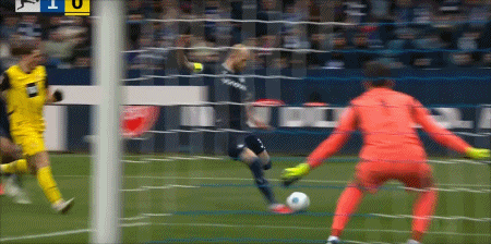 德甲半場(chǎng)：多特0-2波鴻，聚勒烏龍助馬蘇拉雙響。