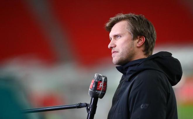 法蘭克福總監(jiān)：與吉祥物成婚，愛情故事真實存在。