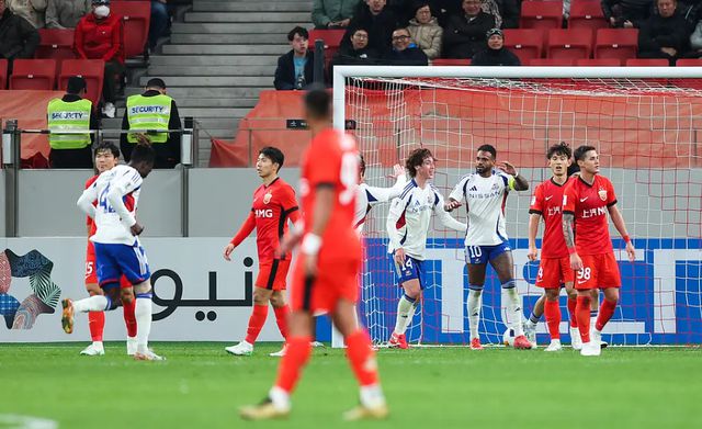 0負橫濱水手，亞冠三連敗，海港受辱，泰山隊之過。