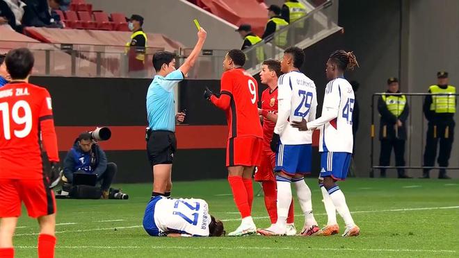 穆斯卡特怒，亞冠淘汰賽海港失利，點(diǎn)球無視，賽后心酸一幕。