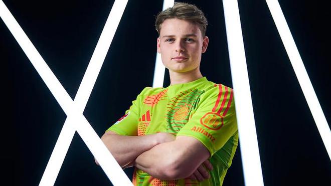 烏爾比希肌肉發(fā)達，飲食睡眠規(guī)律，常健身。