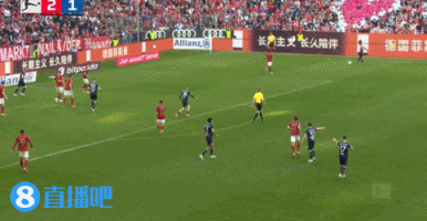 拜仁十人戰(zhàn)平波鴻！西索科頭球破門(mén)，波鴻兩球追平！