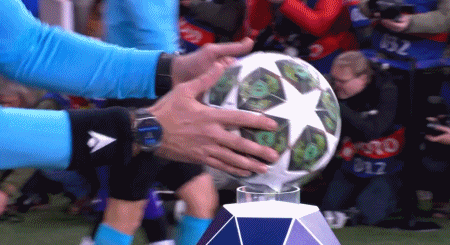 勒沃庫森VS拜仁半場0-0，凱恩險情，埃爾莫索傷退換人。