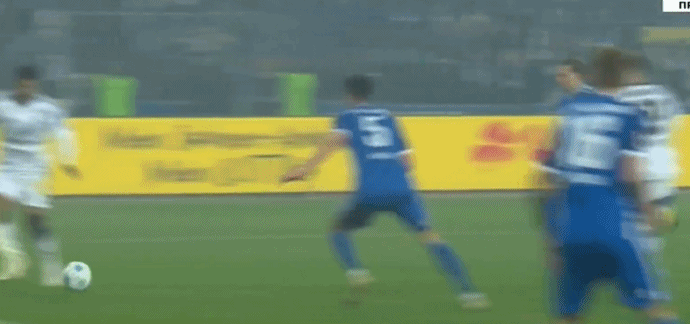 科尼格斯多弗小角度破門，反擊配合精彩，漢堡夢幻開局！