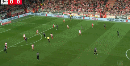 德甲半場戰(zhàn)報：格納布里險情頻現(xiàn)，兩隊僅一射正，柏林聯(lián)合平拜仁。