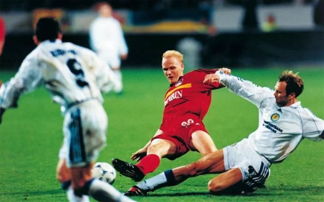 21歲獲岳母推薦勒庫(kù)森，28歲成德國(guó)主力，運(yùn)氣好。