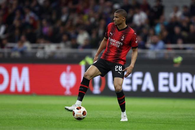 勒沃庫森盯米蘭中衛(wèi)佳夫，佳夫?qū)w德持開放態(tài)度。