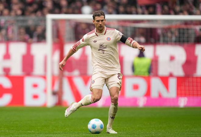 弗羅因德?lián)Q下，因背部問(wèn)題，無(wú)大礙。