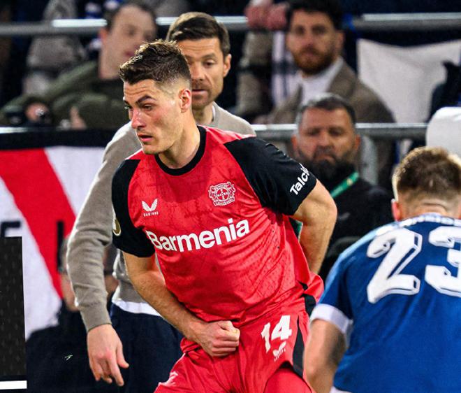 精簡標(biāo)題：德甲冷門、阿森納勝曼聯(lián)、皇馬激戰(zhàn)5-4。