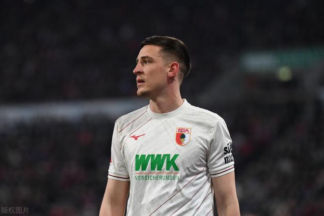 德甲戰(zhàn)報：凱恩進球，拜仁逆轉(zhuǎn)連勝，領(lǐng)先勒沃庫森9分。