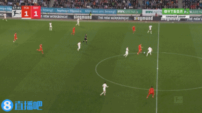 奧格斯堡將帥：上半場(chǎng)佳績(jī)，紅牌定勝負(fù)。