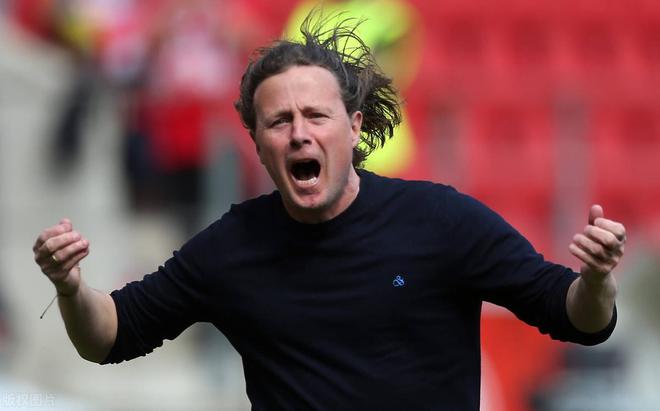 42%控球率不敗，德甲第18戰(zhàn)平第4，終結(jié)連敗。