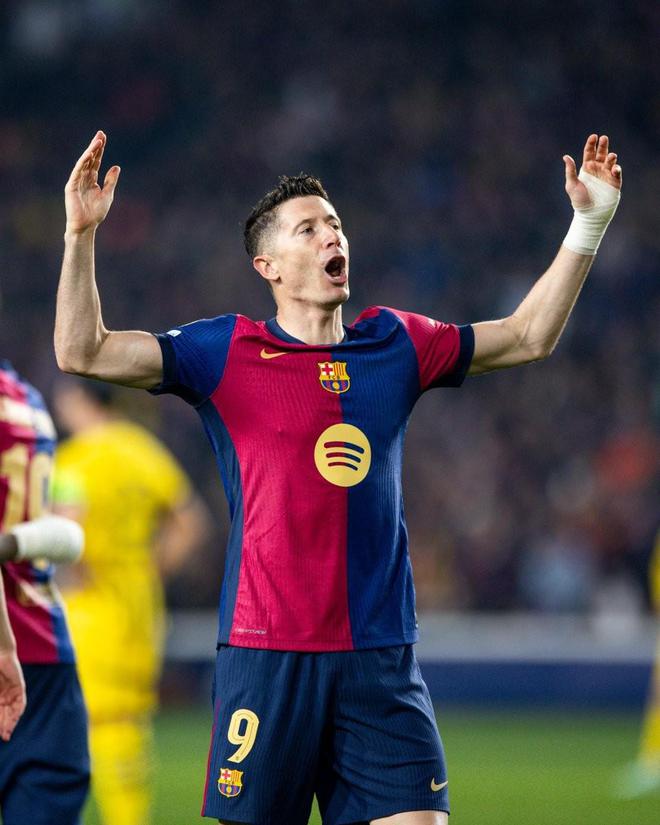 萊萬歐冠淘汰賽梅開二度，創(chuàng)最年長紀(jì)錄。