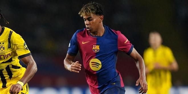 巴薩神童顯神技，牛尾再現顯愛心，擁抱傳遞情誼。