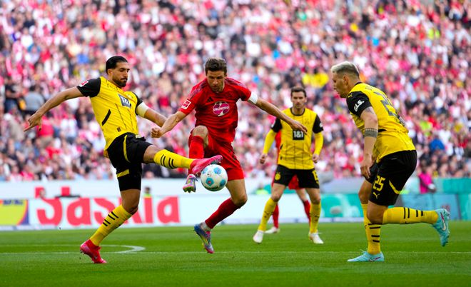 2-1至2-2！8.6億領(lǐng)跑者郁悶，德比戰(zhàn)平，歐冠遭絕殺！