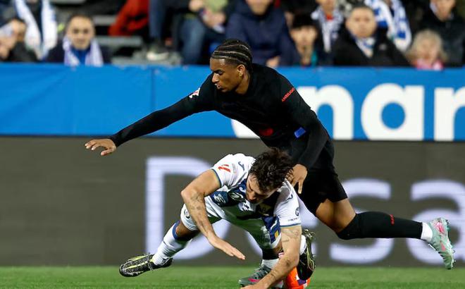 西媒：巴薩后衛(wèi)巴爾德傷情嚴重，肌肉傷恐失國王杯決賽。