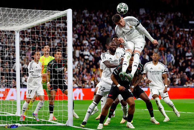 三大聯(lián)賽四強(qiáng)揭曉，英超四隊大勝，西甲三隊領(lǐng)跑，意甲兩隊，德甲全敗。