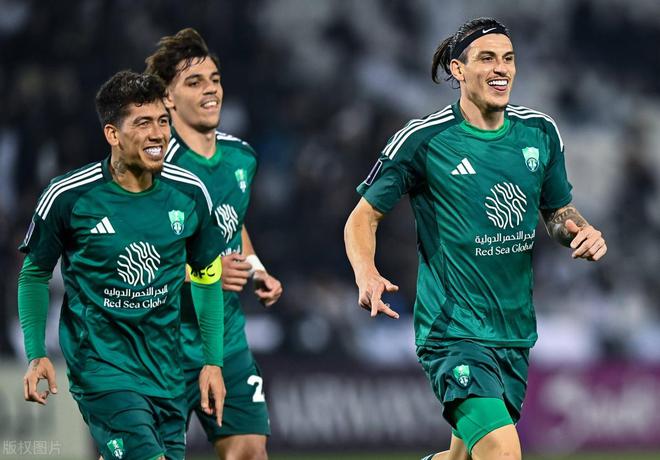 C羅勁敵3-0勝泰超領(lǐng)頭羊，晉級亞冠4強(qiáng)，菲爾米諾進(jìn)球助攻。