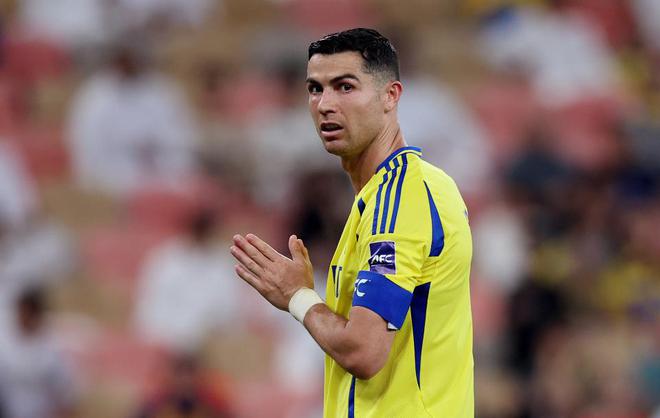 C羅40歲狀態(tài)下滑，補(bǔ)時遺憾失球，亞冠失利令人心疼。