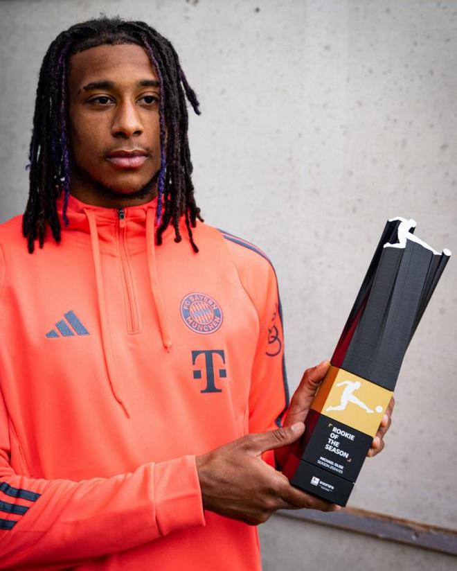 官方：奧利塞德甲新賽季最佳，34場(chǎng)12球15助攻