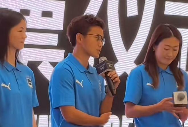 王霜盼武漢女足奪亞冠，燃城希望