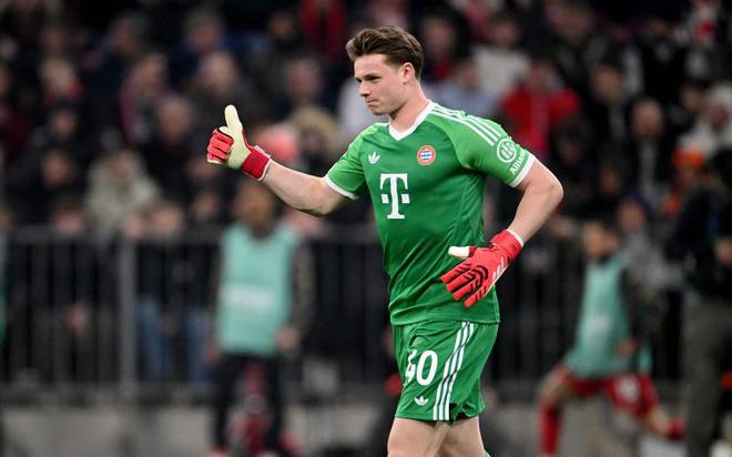 烏爾比希一季奪德甲德乙雙冠，歷史第三人。