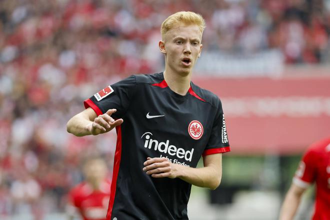 圖報：曼城、皇馬、槍手盯上拉爾森，球員欲留隊。